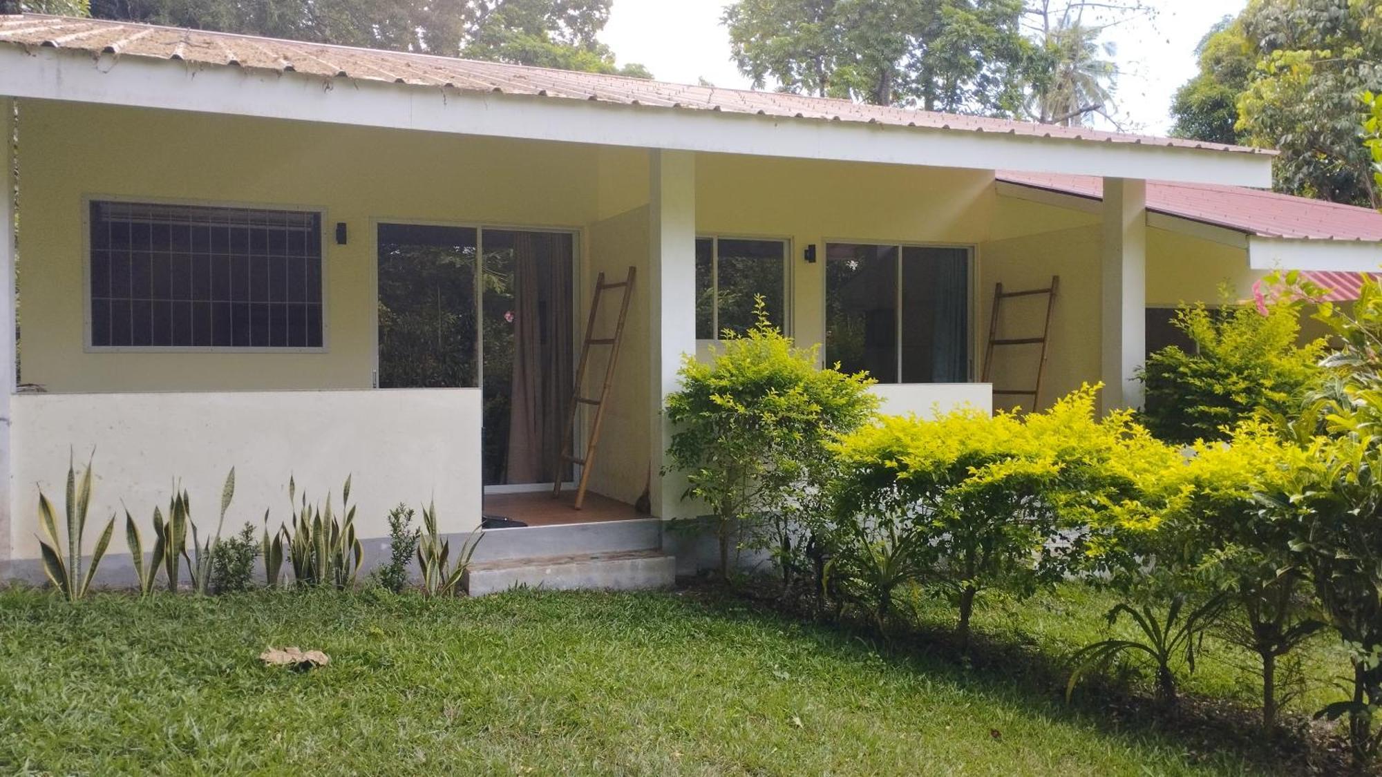 Acacia'S Cottages With Starlink Wifi Mambajao 外观 照片
