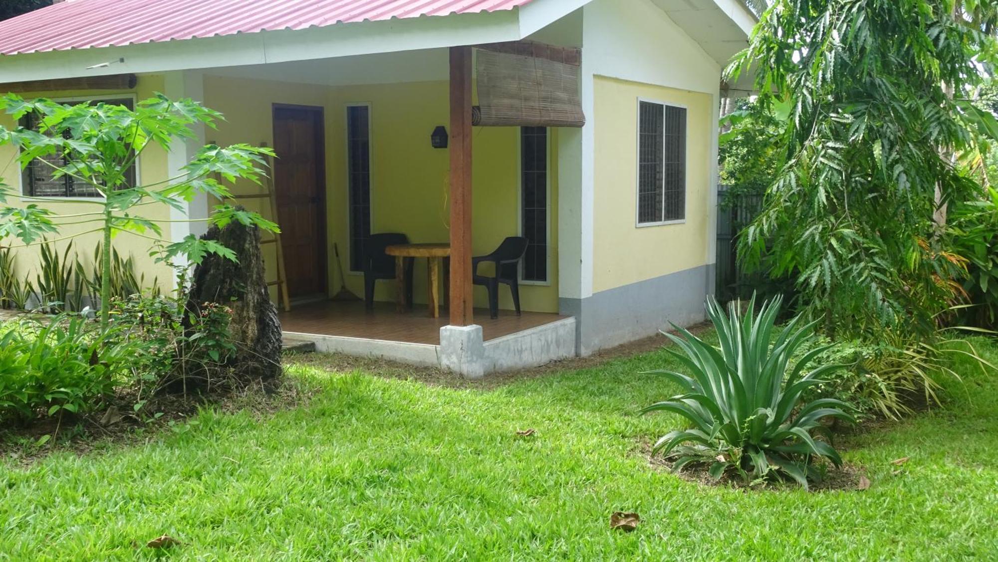 Acacia'S Cottages With Starlink Wifi Mambajao 外观 照片