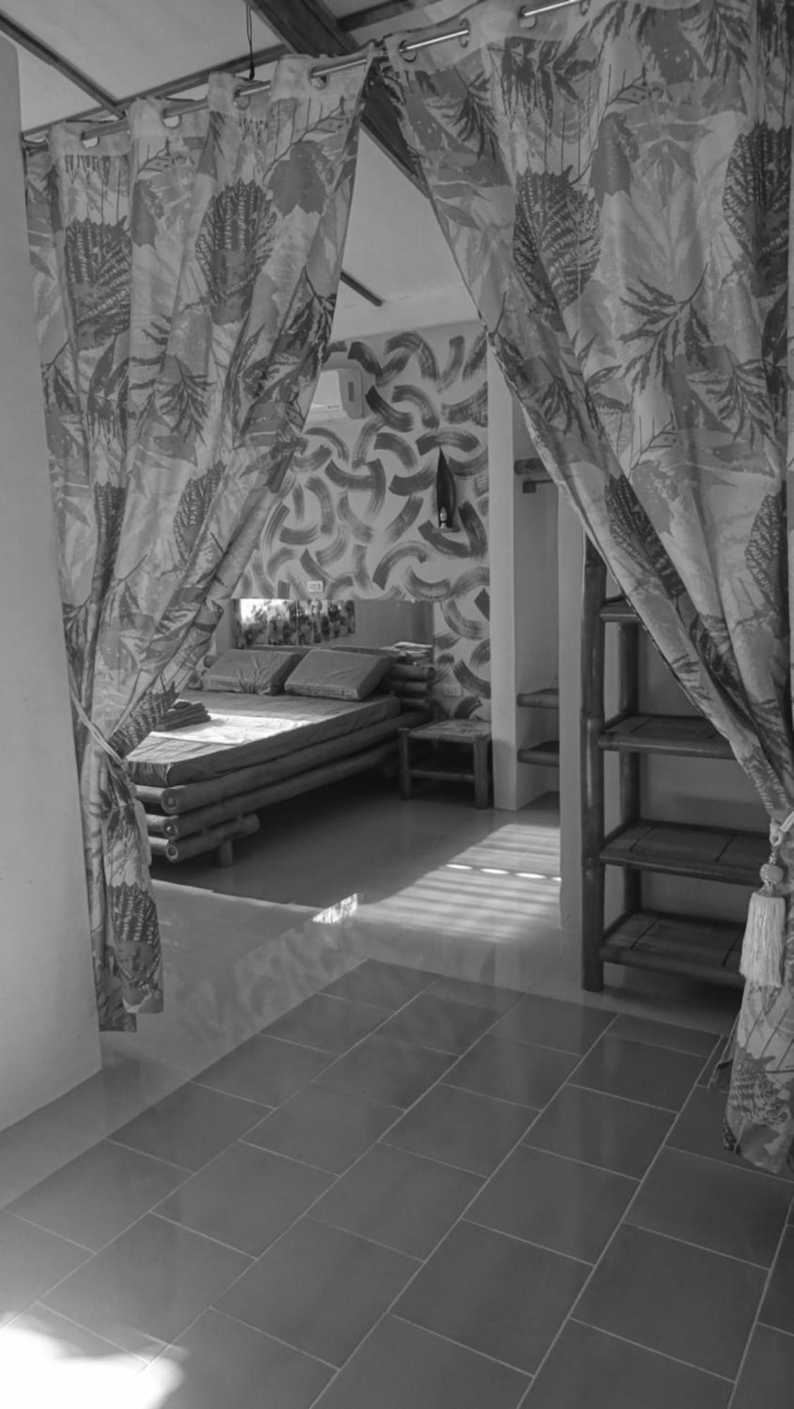 Acacia'S Cottages With Starlink Wifi Mambajao 外观 照片